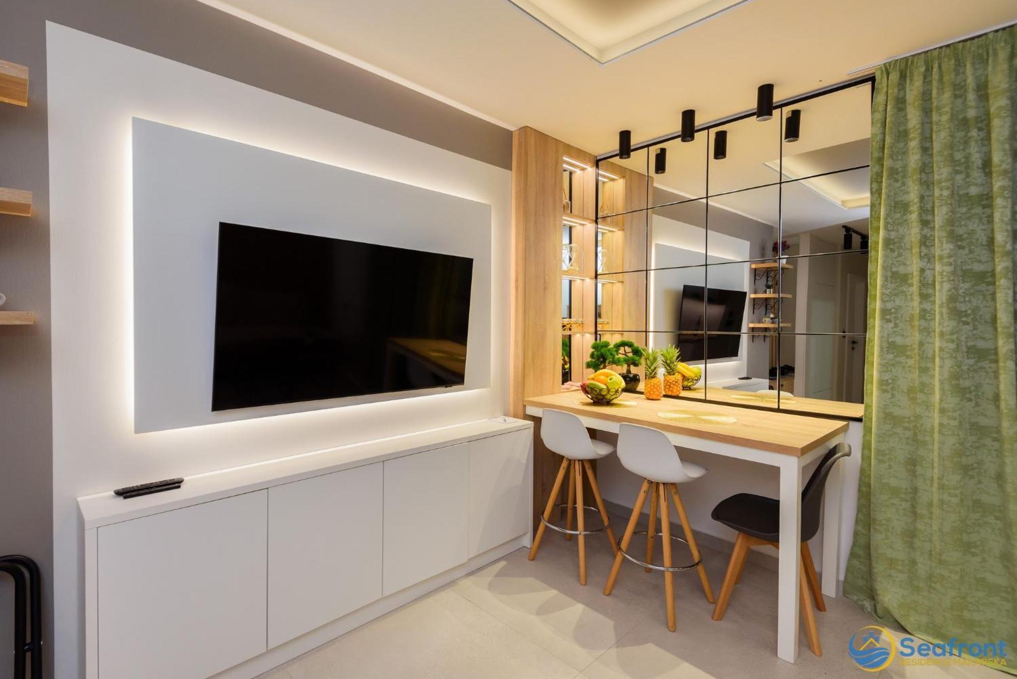 Apartment Seafront Makarska